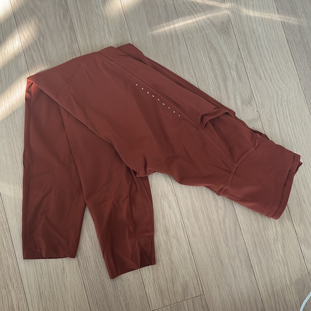 Lululemon Fast and Free High-Rise Tight 25” Pockets *Updated
Dark Terracotta - Picture 3 of 13
